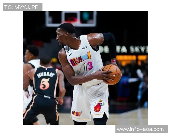 阿德巴约21分钟内表现出色贡献双十数据助力球队胜利