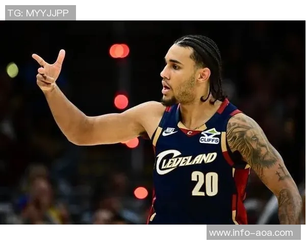 阿伦半场完美表现5中5贡献10分5板2助2帽泰森也不甘示弱3中3斩获9分