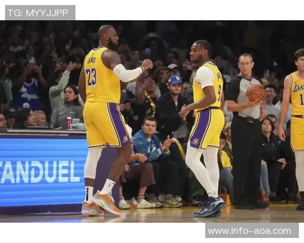 老詹与克利夫兰的情缘永恒不变骑士队的传奇将永远铭刻在这座城市