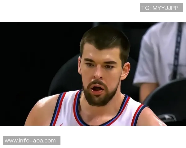 卢指导调整战术下半场祖巴茨首发应对绿军防科林斯