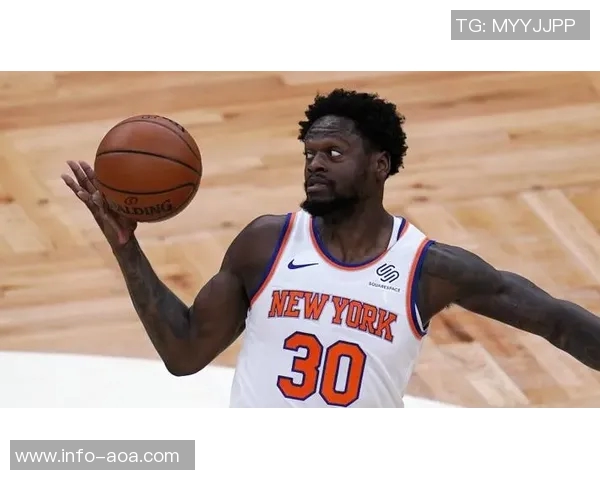 兰德尔半场高效表现24分10投10中助力球队争胜 兰德尔半场高效表现24分10投10中助力球队争胜